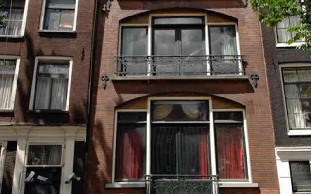 Отель Amsterdam CS Apartment Нидерланды, Амстердам - отзывы, цены и фото номеров - забронировать отель Amsterdam CS Apartment онлайн вид на фасад