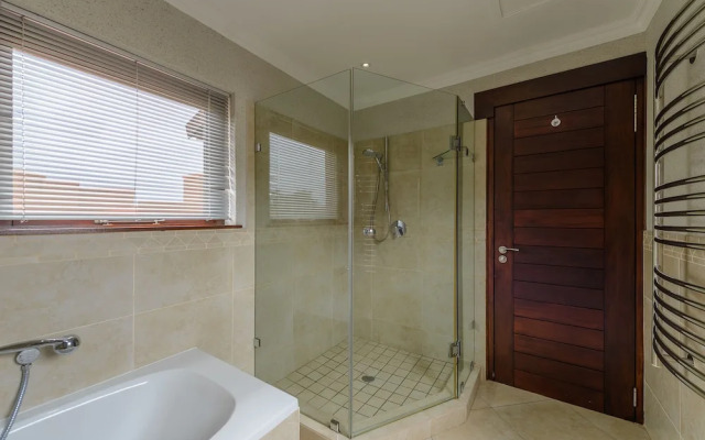 San Lameer Villa Rentals 14328