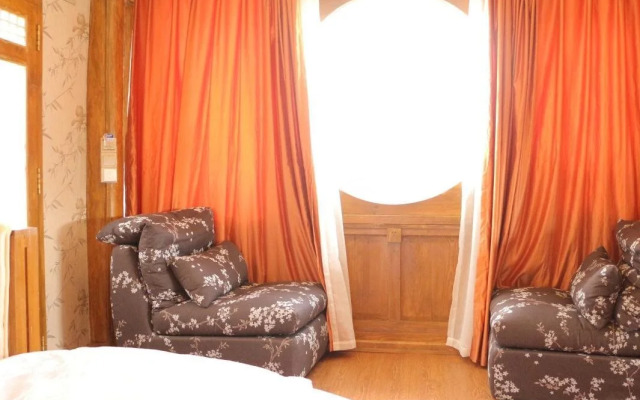 Lijiang Happyland Inn