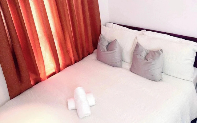 Apartment Sleeps 4 With Garden & Wifi