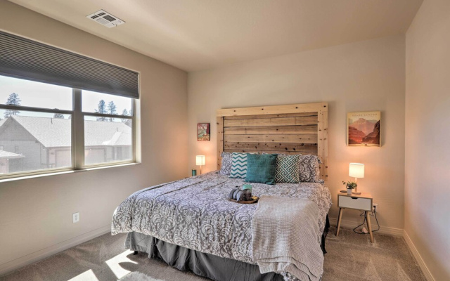 Centrally Located Flagstaff Vacation Home w/ Patio