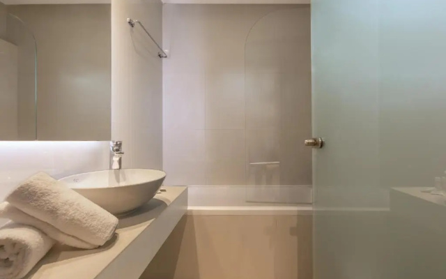 Mythos Suites Hotel