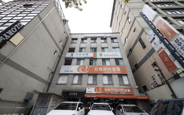 Отель K-Guesthouse Dongdaemun 1 Южная Корея, Сеул - отзывы, цены и фото номеров - забронировать отель K-Guesthouse Dongdaemun 1 онлайн вид на фасад