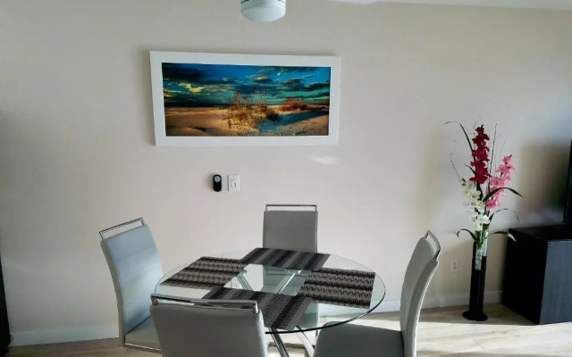 Gulf and beach view apartment 403