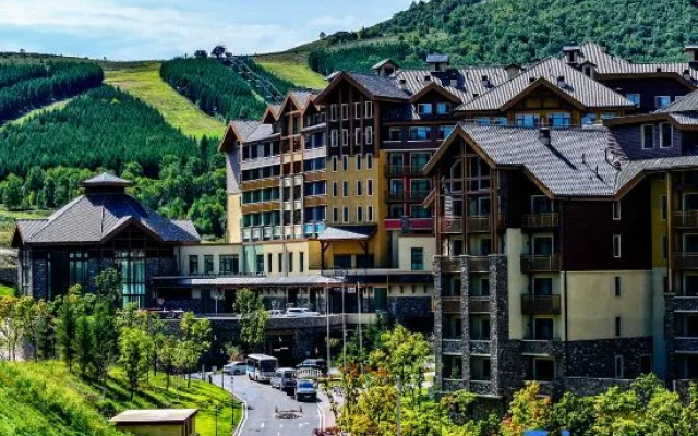 A & B Hotel Thaiwoo Ski Resort
