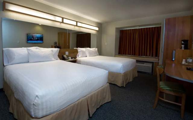 Magnolia Inn & Suites