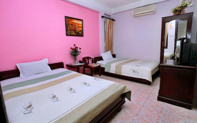 Quan Son 2 Hotel & Spa in Nha Trang, Vietnam from 14$, photos, reviews - zenhotels.com guestroom