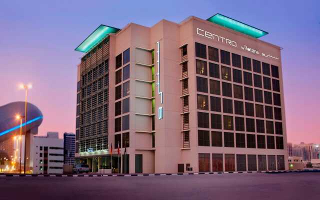 Отель Centro Barsha by Rotana вид на фасад