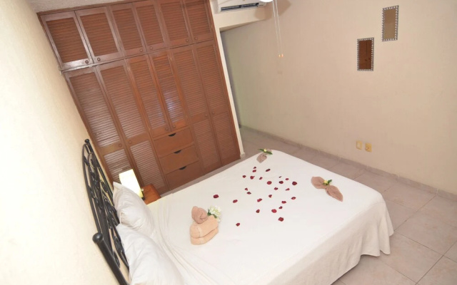 Ground level Apartment w Balcony RDS