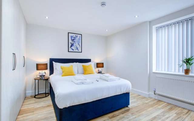 Hybrid Resi - Uxbridge