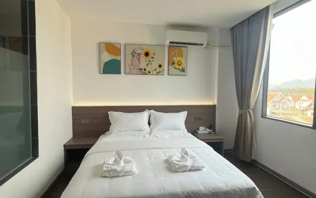 Xianglong Hotel