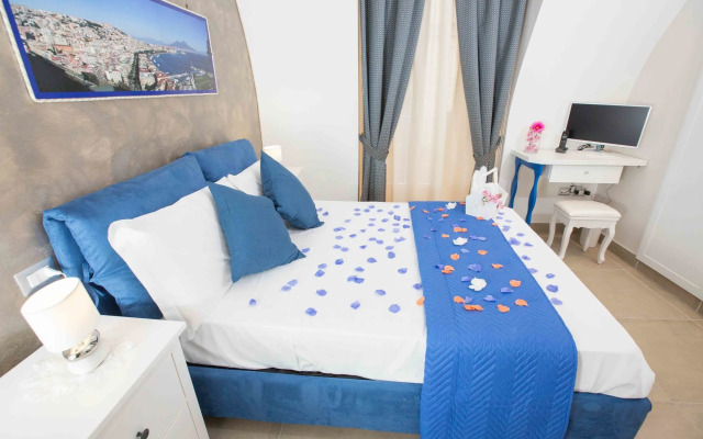 Chiaia Suites