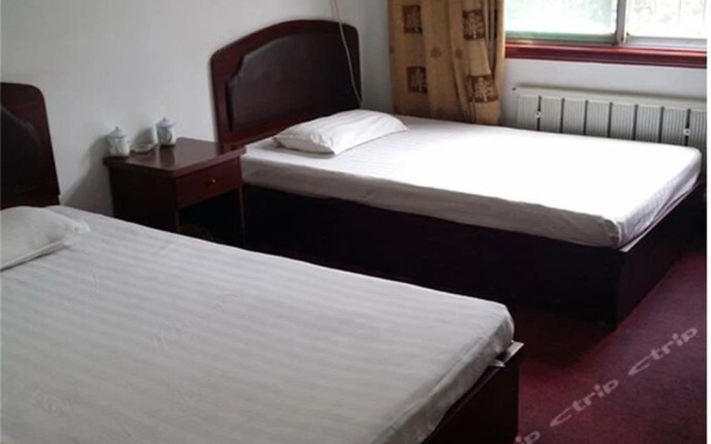 Qingzhou Fengxiang Inn