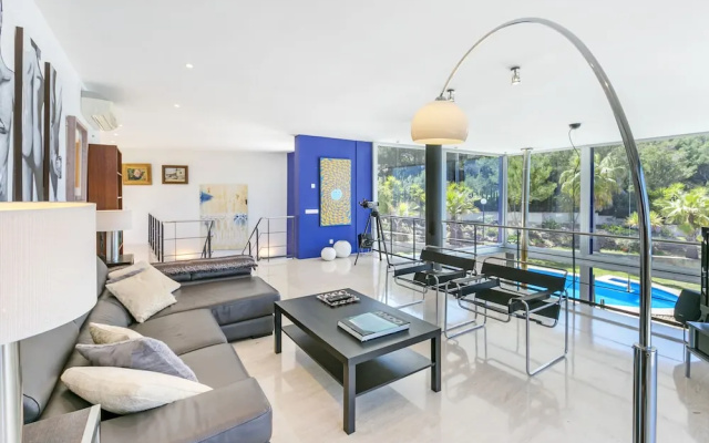 Villa BAY Blue by Priority