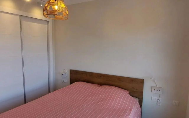 Flat in Villajoyosa With Sea Views & Pool