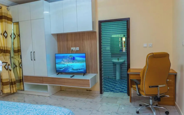 Digi Six-bedroom Accra Luxury Home at East Legon