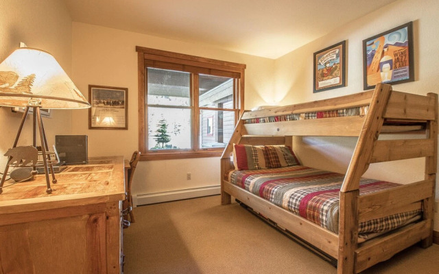 Red Hawk Townhomes 2352