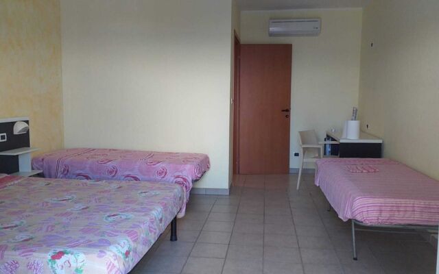 Room-quadruple Room in Pineto - Just a f