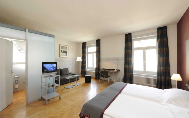 Alma Hotel - Boutique hideaway by the lake with rooftop and ladies-only wellness