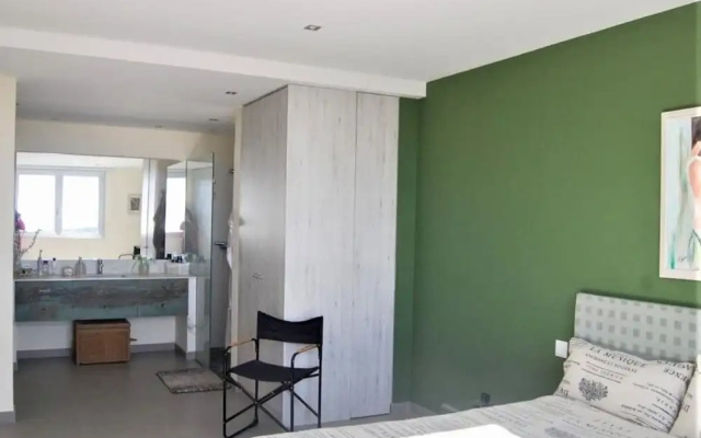Suitur Villa Mediterránea Con Piscina Infinita