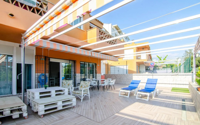 WintoWinRentals Huge Private Terrace &, Relax