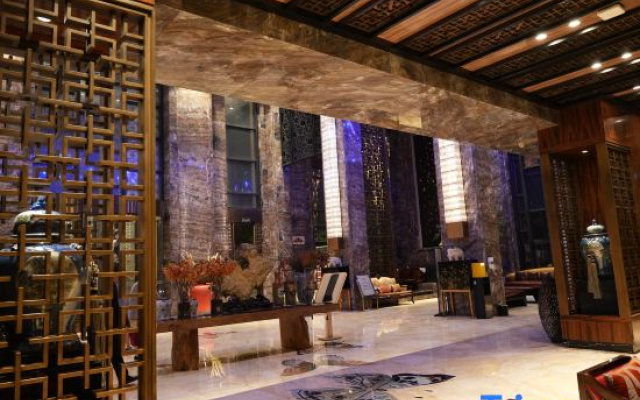 Lingao Hot Spring International Hotel
