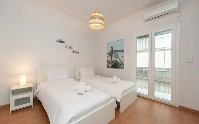 Modern Family Apartment near Acropolis