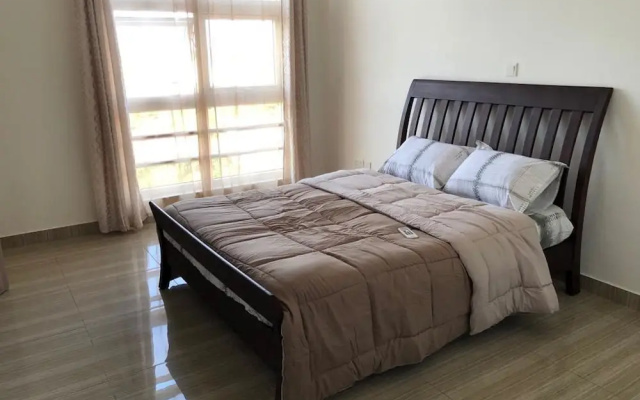 Akua Luxury Suite Sapphire Courts