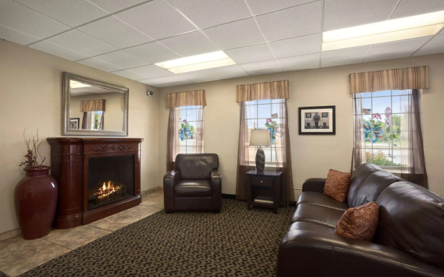 Days Inn by Wyndham Montrose