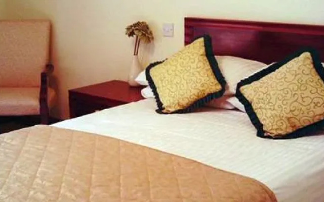 The Hollybrook Country Inn