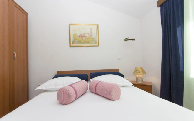 Dijana - 20m From the sea - A1 Antica