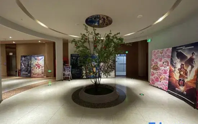 Ximan Hotel (Shanzhou District Government Wucaicheng Shopping Center)