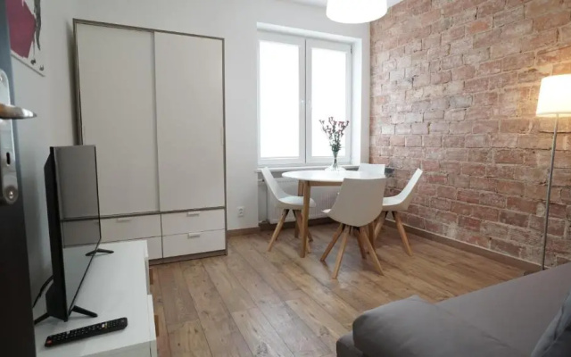 Apartament Akali