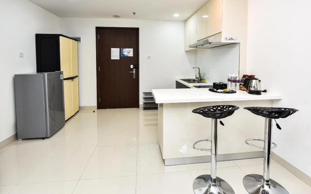 LOVINA 19-16 at Harbour Bay Residences