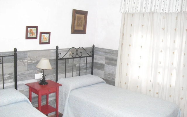 Cadiz 101737 3 Bedroom Holiday home By Mo Rentals