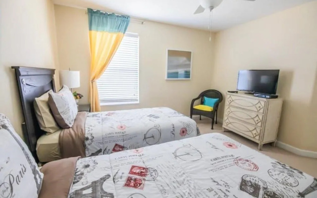 Hendrik's West Haven Vacation Home