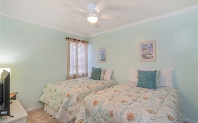 Lullwater 405A - Two Bedroom Condo