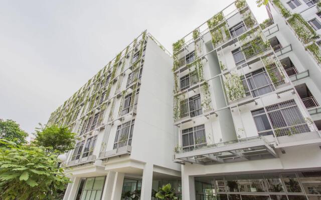 Отель Thanksgiving Serviced Residence вид на фасад