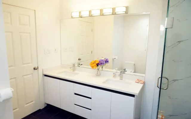 Beijing Vancouver Homestay