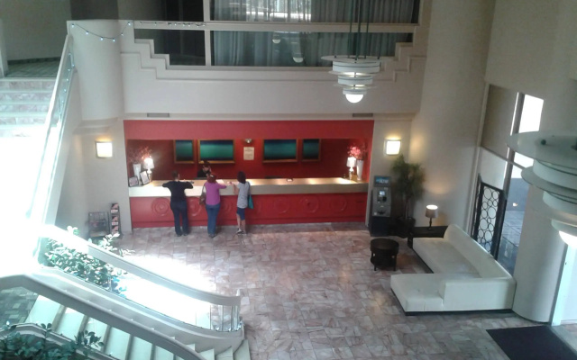 Fortune Hotel & Suites