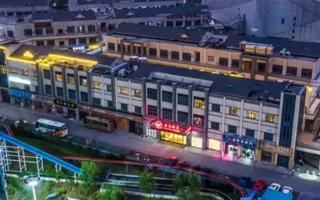 Stream Hotel