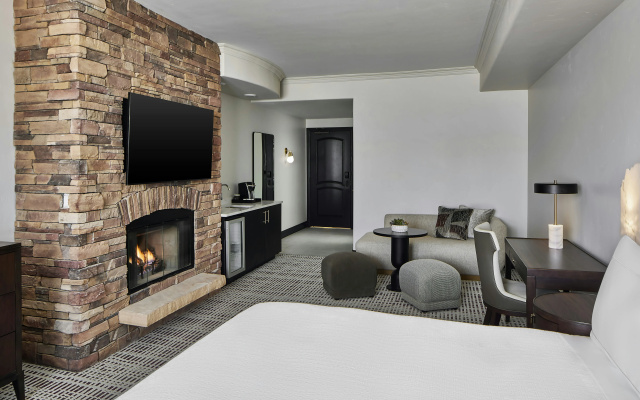 Bellasera Hotel & Suites Paso Robles, Tapestry by Hilton