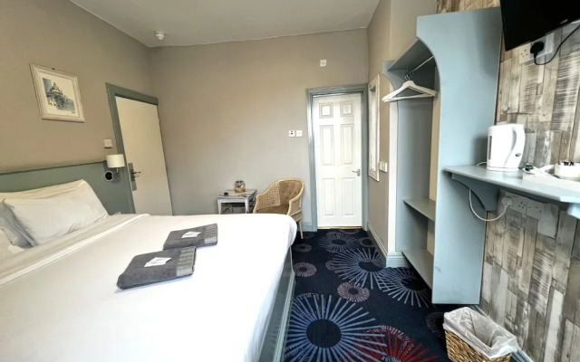 Central Cove Guesthouse