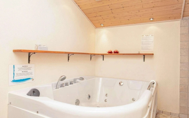6 Person Holiday Home in Ringkobing