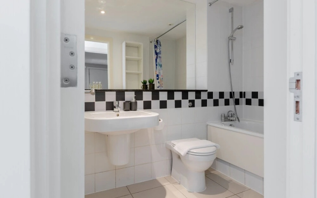 The Liverpool Street Apartments