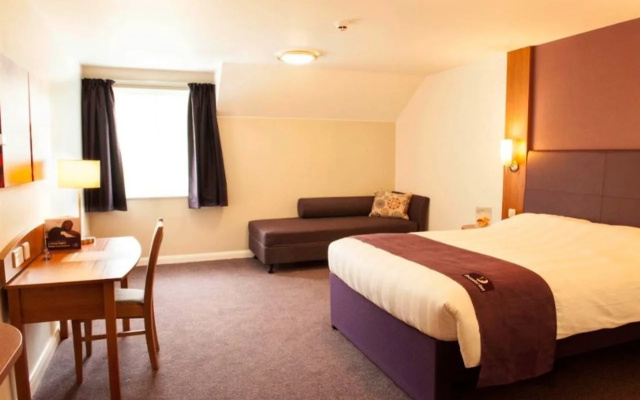 Premier Inn Redditch North - A441