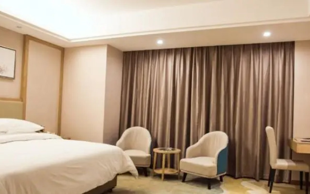 Vienna Hotel (Qingyuan Zhongshan Park Century Plaza)