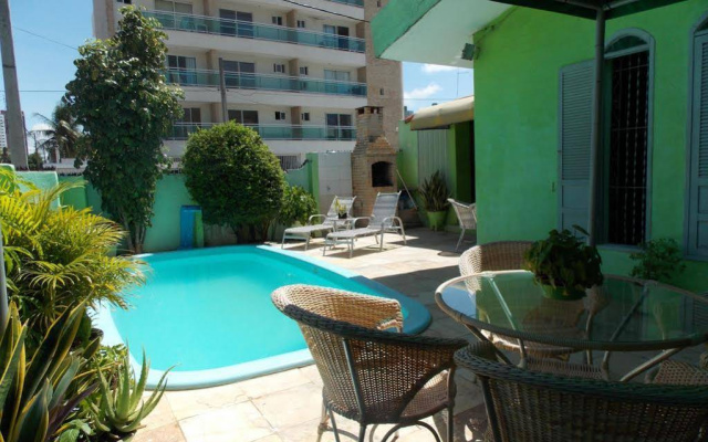 Verdes Mares Hostel