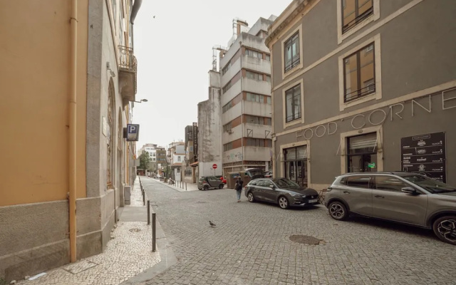 Heart OF Porto Apartment G by Vacationy