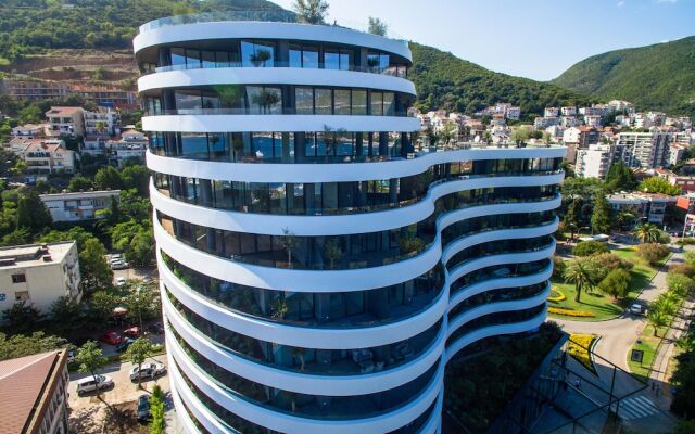Отель Royal Gardens Budva Черногория, Будва - отзывы, цены и фото номеров - забронировать отель Royal Gardens Budva онлайн вид на фасад